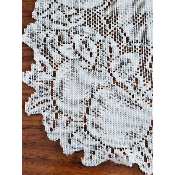 Vintage White Lace Table Runner Heart Apple Design Cotton Blend No Tag - Picture 4 of 8